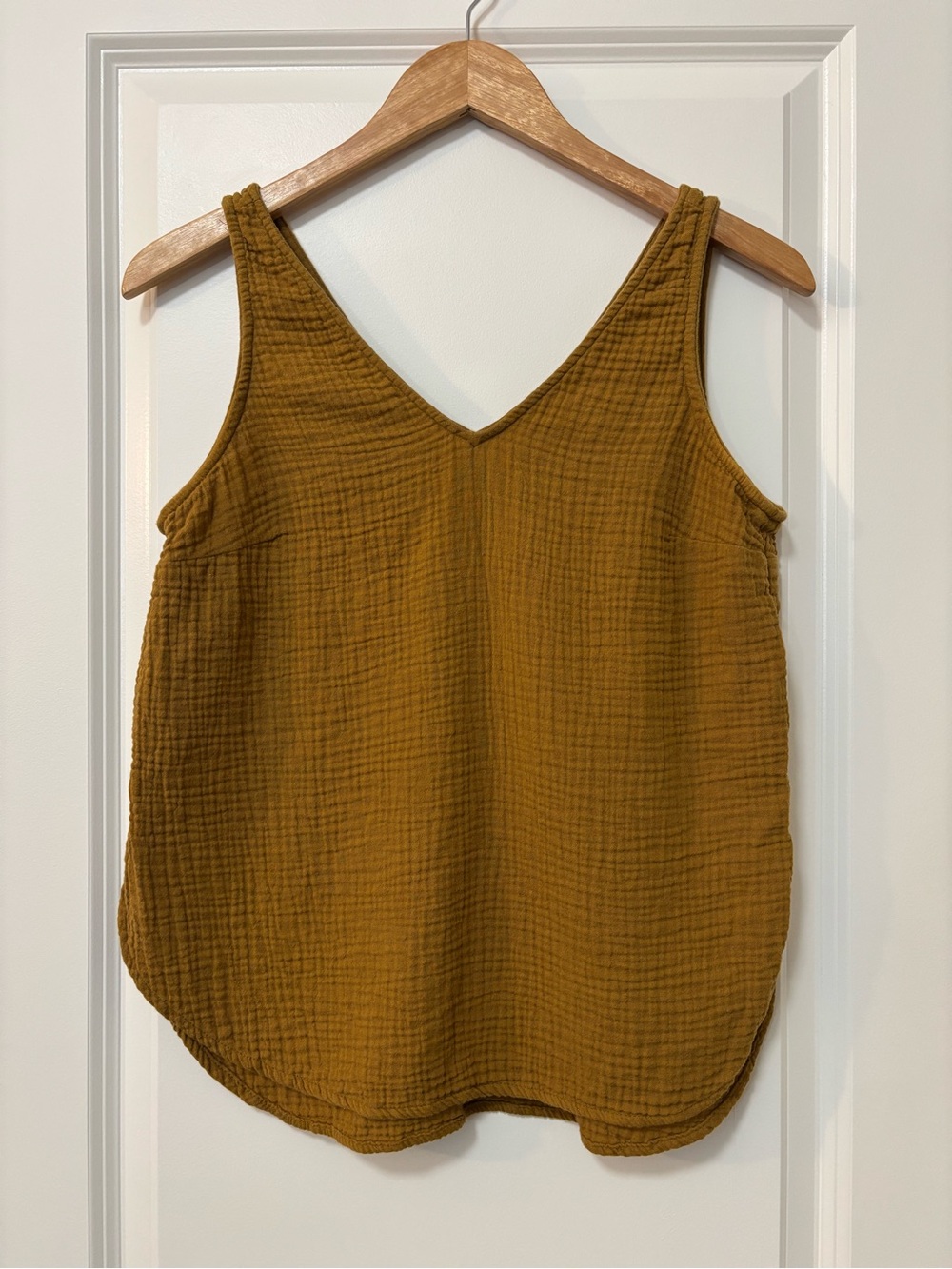 Old Navy Mustard Yellow 100% Cotton Gauze V-Neck Tank Top, Size XS